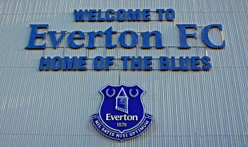 Napastnik Evertonu może przenieść się do Londynu
